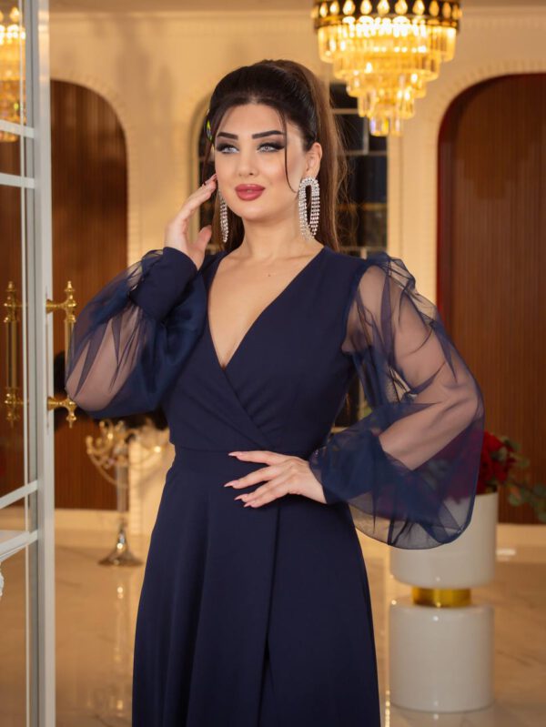 Pelşîn- Verführung in Blau – Bild 2